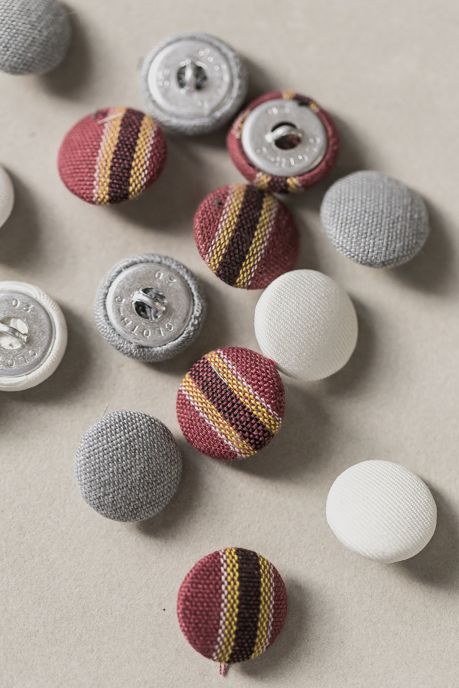 Fabric Covered Buttons – ANTHILL Fabrics