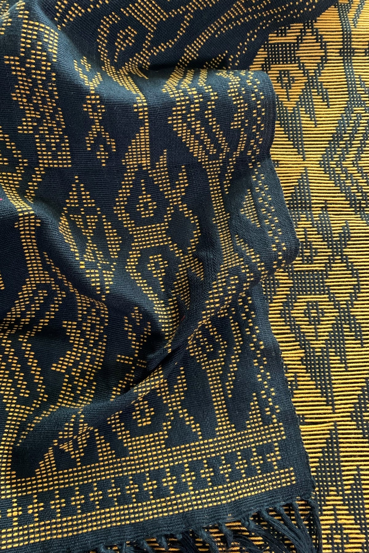 Yakan Tennun Community – ANTHILL Fabrics
